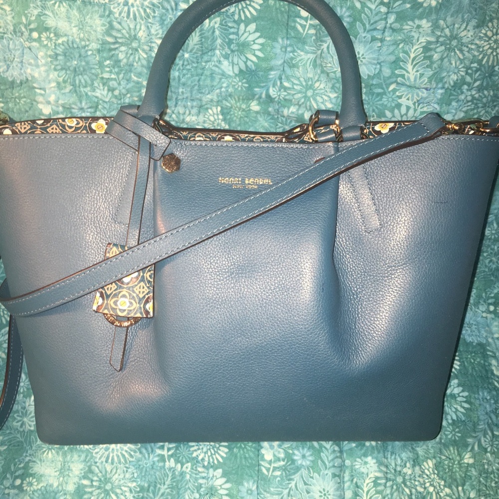 Henri Bendel tote/satchel